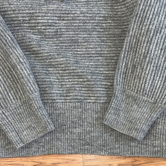 CALIA by Carrie Underwood Gray Ribbed Hoodie - Picture 4 of 8